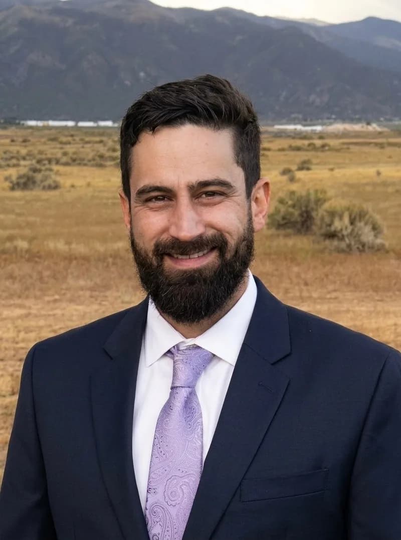 Max Mello, physician assistant and Director of Physician and APP Recruitment at Voll Recruiting